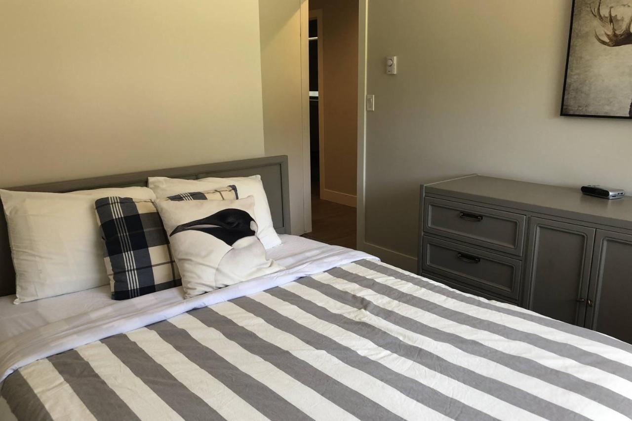The Griz Inn By Park Vacation Management Fernie Exteriör bild